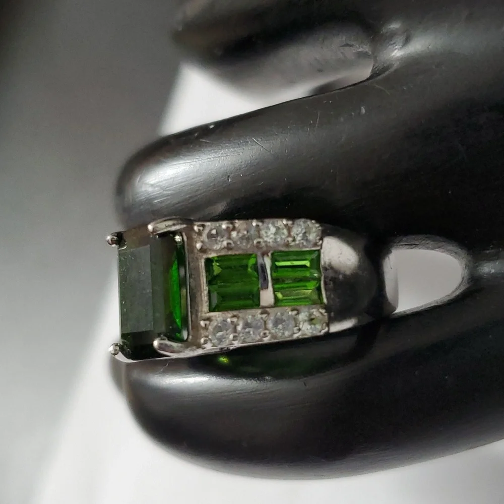 Sterling Silver 925 Russian Chrome Emerald Diopside Halo Ring